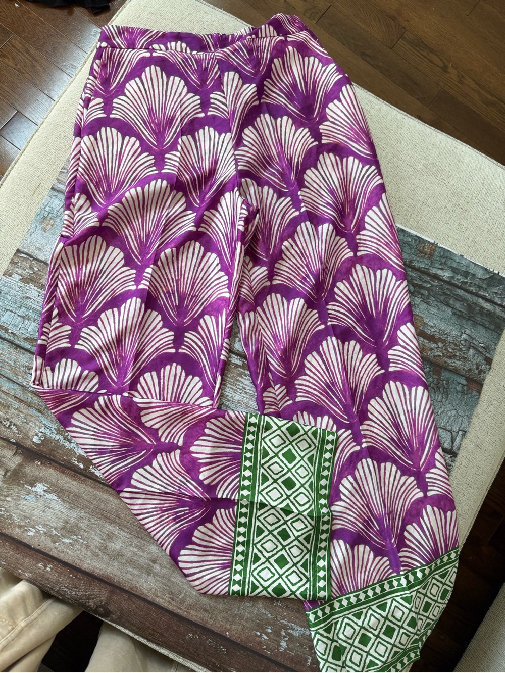 Zara Purple Shell-Print Wide Leg Pants with Green Trim Size Medium